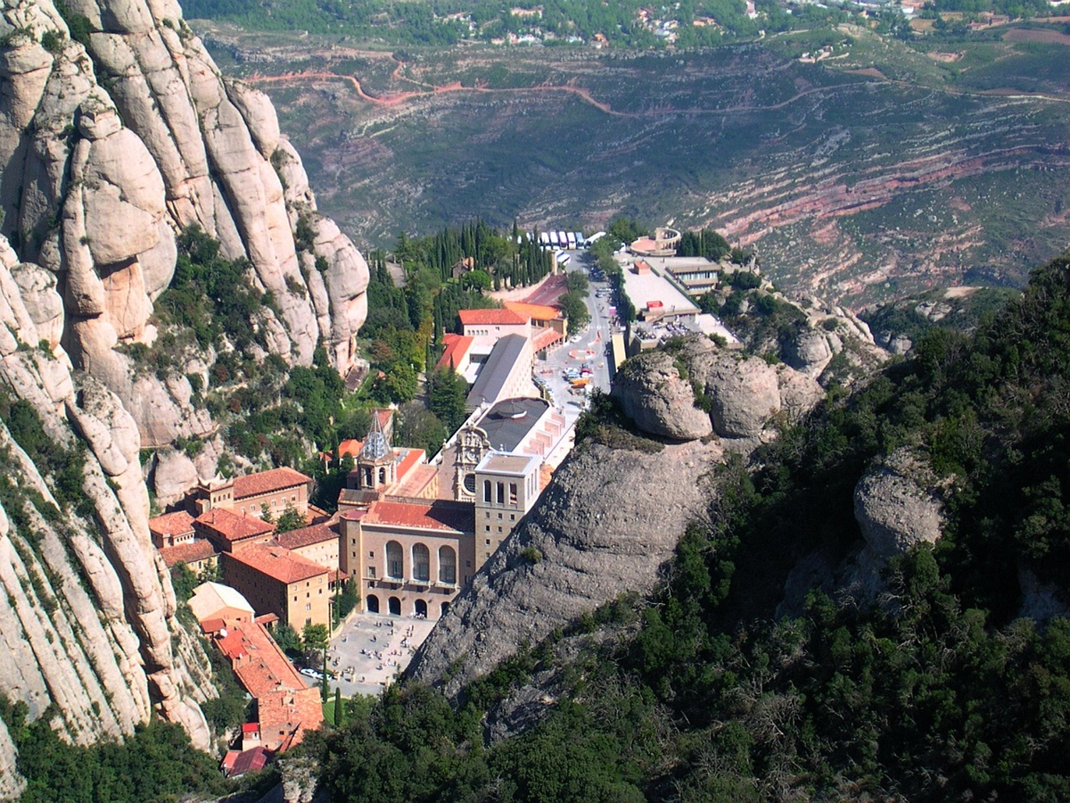 Montserrat-Manastiri